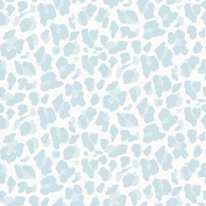 Classic Leopard Light Blue