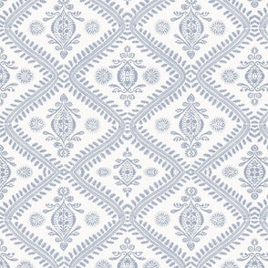 Leili Lavender